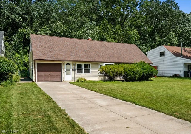 2nd image of 644 Irving Park Blvd, Sheffield Lake, OH 44054 | MLS# 5228955