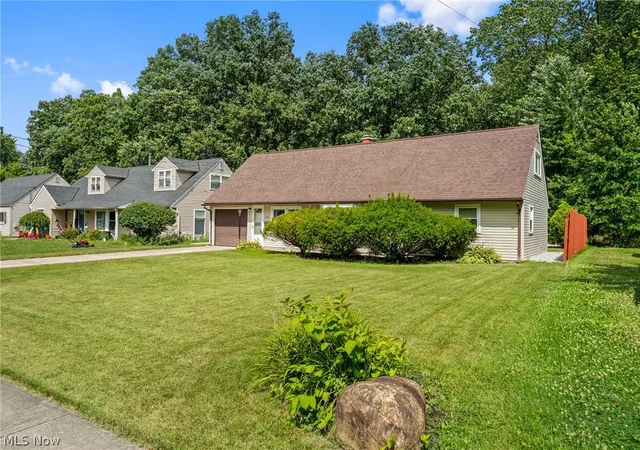 Homes for sale in Sheffield Lake, OH | 644 Irving Park Blvd, Sheffield Lake, OH 44054 | MLS# 5228955