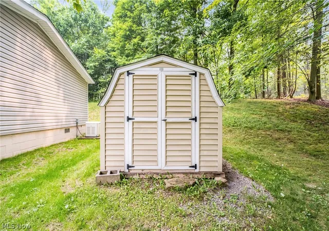 Photo 4 of Sale Pending at 3306 Sycamore Dr, New Waterford, OH 44445 | MLS# 5228353 | Listing updated on 2026-08-26