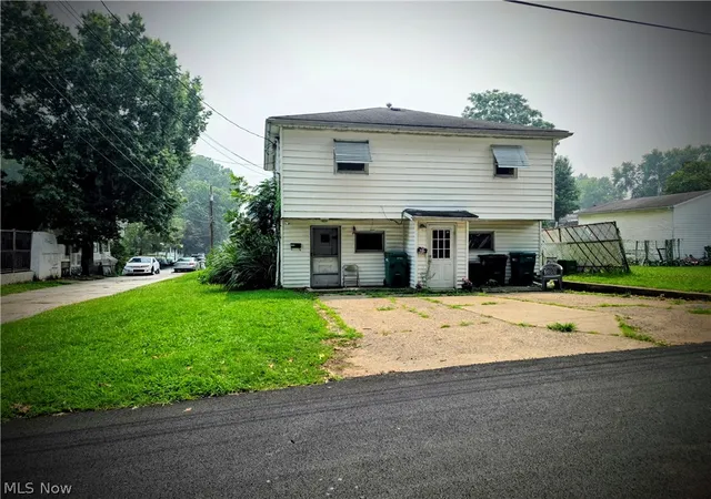1st image of 2402 Avery St, Parkersburg, WV 26101 | MLS# 5229332