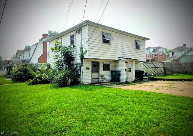3rd image of 2402 Avery St, Parkersburg, WV 26101 | MLS# 5229332