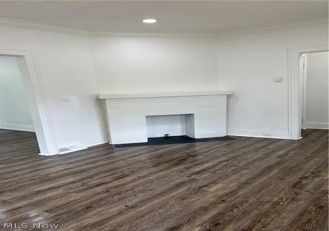 Listing Photo 3 - Condo for sale in building located at 3593 E 131st St, Cleveland, OH 44120