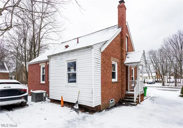 3rd image of 355 E 257Th St, Euclid, OH 44132 | MLS# 5229383