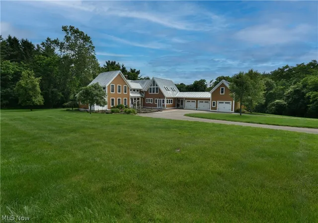 Photo 1 of Single family home for sale at 2863 Bell Rd, Mansfield, OH 44904 | MLS# 5229170 | Listing updated on 2026-07-27