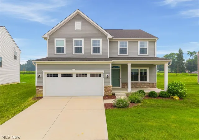 1st image of 7906 Cobbler Ave Ne, Canton, OH 44721 | MLS# 5227834