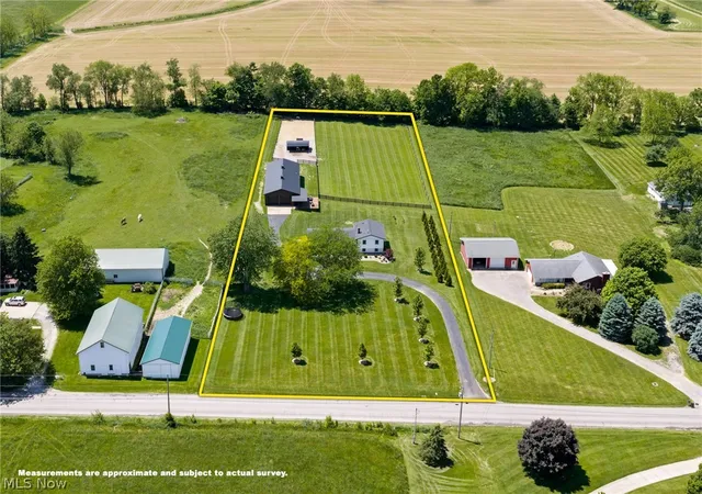 Photo 2 of Sale Pending at 695 Sw Lebanon Rd, Dalton, OH 44618 | MLS# 5229470 | Listing updated on 2026-08-12
