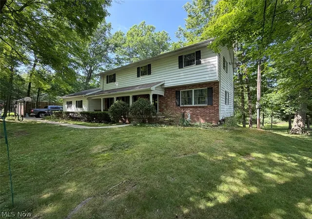 Photo 2 of Sale Pending at 837 W Pidgeon Rd, Salem, OH 44460 | MLS# 5229491 | Listing updated on 2026-08-19