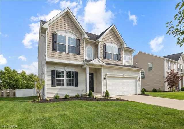 Photo 3 of Sale Pending at 3109 Woodland Trl, Avon, OH 44011 | MLS# 5228986 | Listing updated on 2026-08-04