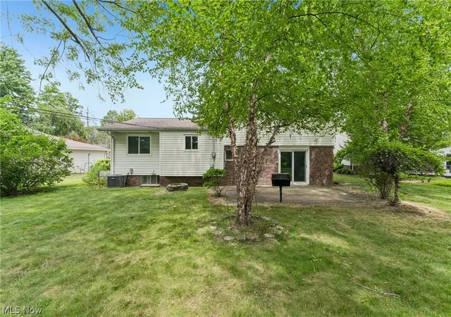 5th image of 644 Wellfleet Dr, Bay Village, OH 44140 | MLS# 5229503