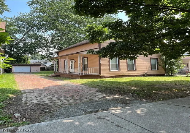 Photo 3 of Single family home for sale at 2053 W 95th Street, Cleveland, OH 44102 | MLS# 5229112 | Listing updated on 2026-08-20