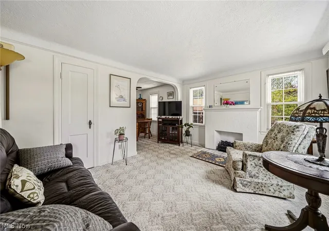 Photo 4 of Single family home for sale at 134 E 293rd Street, Willowick, OH 44095 | MLS# 5229536 | Listing updated on 2026-08-03