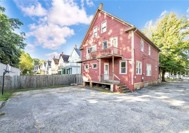 Listing Photo 5 - Condo for sale in building located at 3847 W 38th St, Cleveland, OH 44109