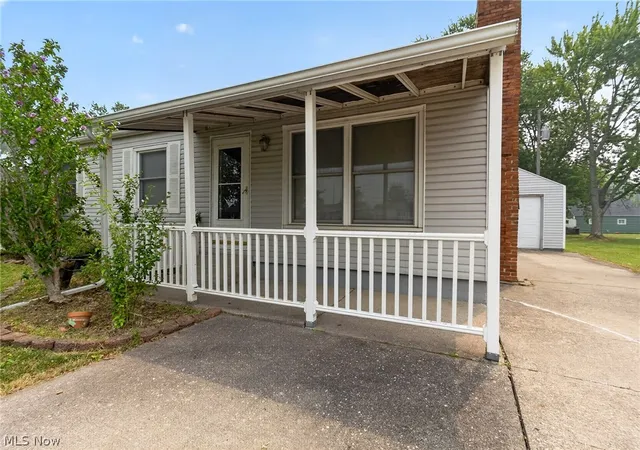 Photo 2 of Single family home for sale at 1575 Terrawenda Dr, Defiance, OH 43512 | MLS# 5229107 | Listing updated on 2026-08-03