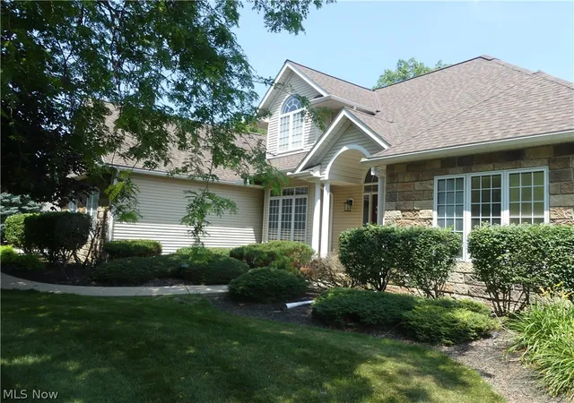 2nd image of 7395 Hunting Lake Dr, Concord Township, OH 44077 | MLS# 5229457