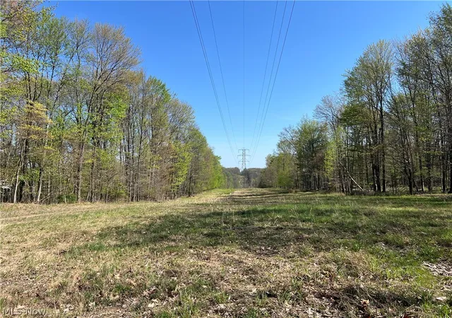 3rd image of 8371 French Hill Rd Nw, Bolivar, OH 44612 | MLS# 5229619