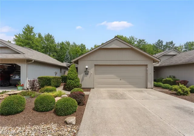 2nd image of 12647 Ionia Ct, Strongsville, OH 44149 | MLS# 5229044