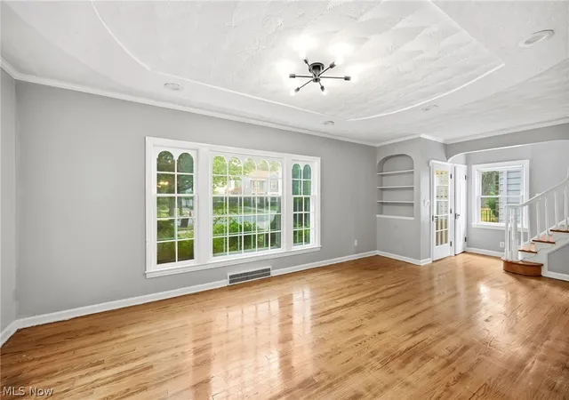 Photo 3 of Single family home for sale at 3870 Silsby Rd, University Heights, OH 44118 | MLS# 5229393 | Listing updated on 2026-08-27