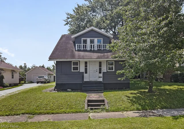 1st image of 631 W Oregon Ave, Sebring, OH 44672 | MLS# 5228665