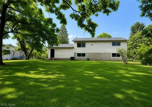 2nd image of 105 Walnut Ridge Dr, Little Hocking, OH 45742 | MLS# 5229665