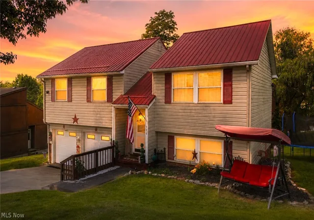 1st image of 124 Orchard Dr, St Clairsville, OH 43950 | MLS# 5229696