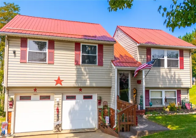 2nd image of 124 Orchard Dr, St Clairsville, OH 43950 | MLS# 5229696