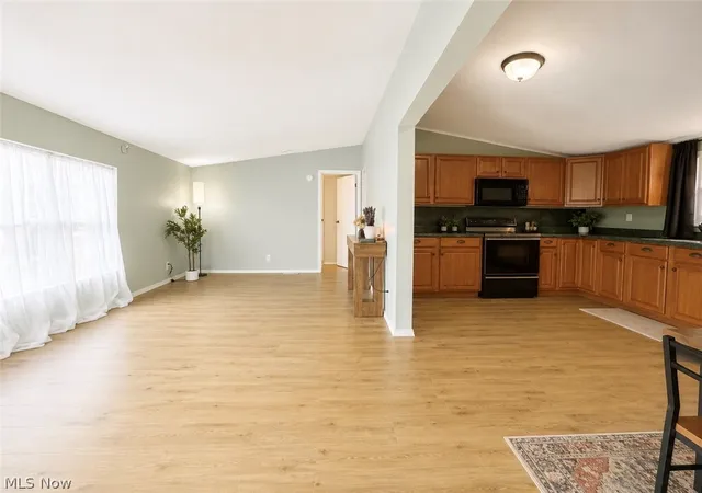 5th image of 914 Hillcrest St, Parkersburg, WV 26101 | MLS# 5229401