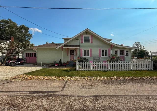 3rd image of 27 Bungalow Bay Blvd, Chippewa Lake, OH 44215 | MLS# 5229679
