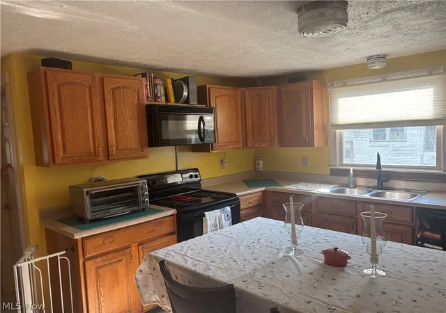 3rd image of 278 W Main St, Andover, OH 44003 | MLS# 5229309