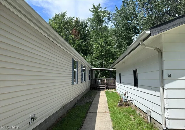 3rd image of 4871 Edwards Dr, Geneva, OH 44041 | MLS# 5229726