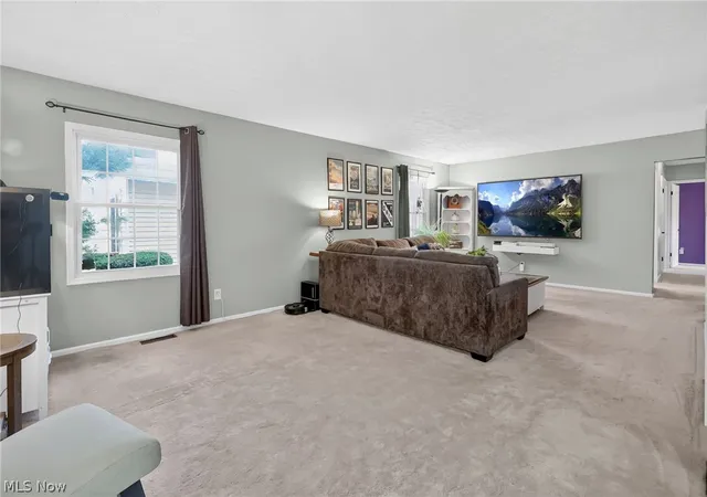 3rd image of 910 Marilyn Dr, Wooster, OH 44691 | MLS# 5229234
