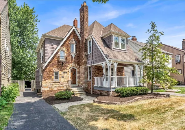 Photo 1 of Sale Pending at 3581 Tullamore Rd, Cleveland Heights, OH 44118 | MLS# 5229375 | Listing updated on 2026-08-02