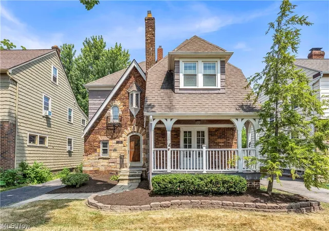 Photo 30 of Sale Pending at 3581 Tullamore Rd, Cleveland Heights, OH 44118 | MLS# 5229375 | Listing updated on 2026-08-02