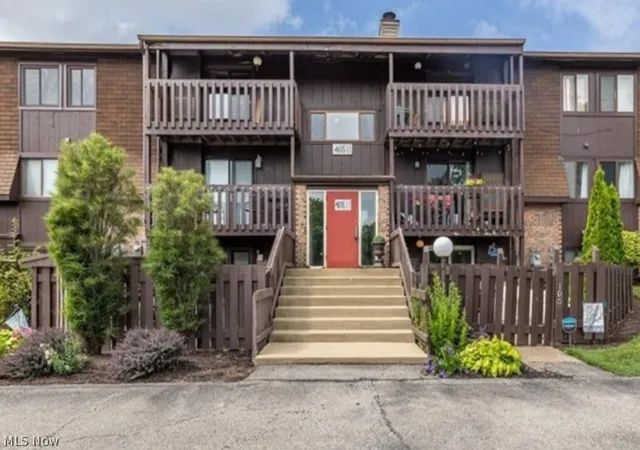Photo 1 of Sale Pending at 4615 Oak Hl Blvd #208, Lorain, OH 44053 | MLS# 5229677 | Listing updated on 2026-08-17
