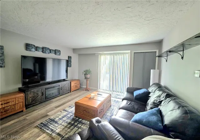 Photo 3 of Sale Pending at 4615 Oak Hl Blvd #208, Lorain, OH 44053 | MLS# 5229677 | Listing updated on 2026-08-17