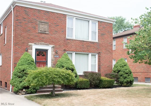 1st image of 5589 Mayfield Rd, Lyndhurst, OH 44124 | MLS# 5229763
