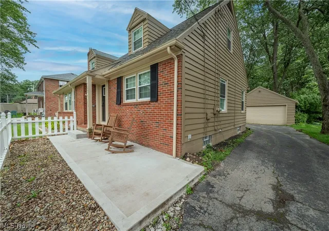 2nd image of 7217 Pennsylvania Ave, Youngstown, OH 44514 | MLS# 5216878
