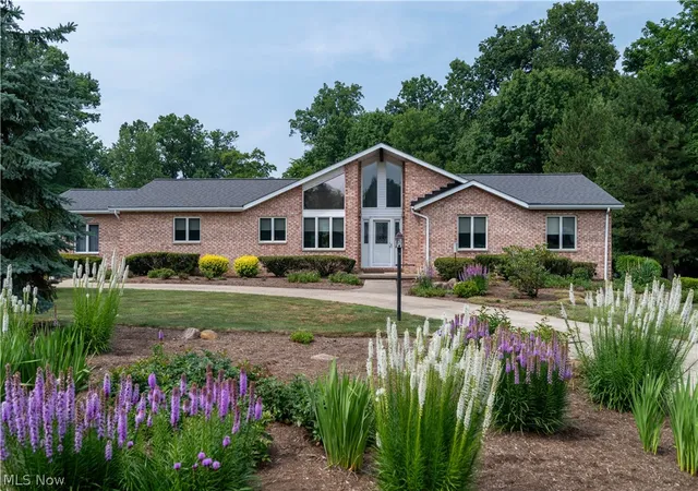 1st image of 29451 Sayle Dr, Willoughby Hills, OH 44092 | MLS# 5229603