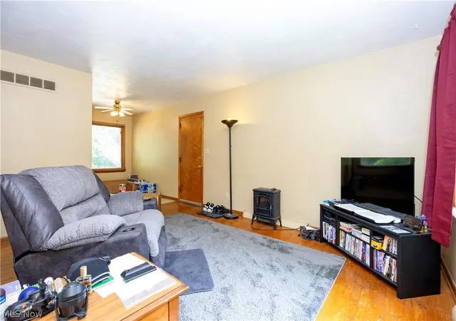 5th image of 1813 Burbank Rd, Wooster, OH 44691 | MLS# 5229772