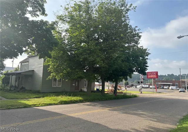 Sale Pending at 405 N Uhrich St, Uhrichsville, OH 44683 | MLS# 5229803 | Listing updated on 2026-08-04