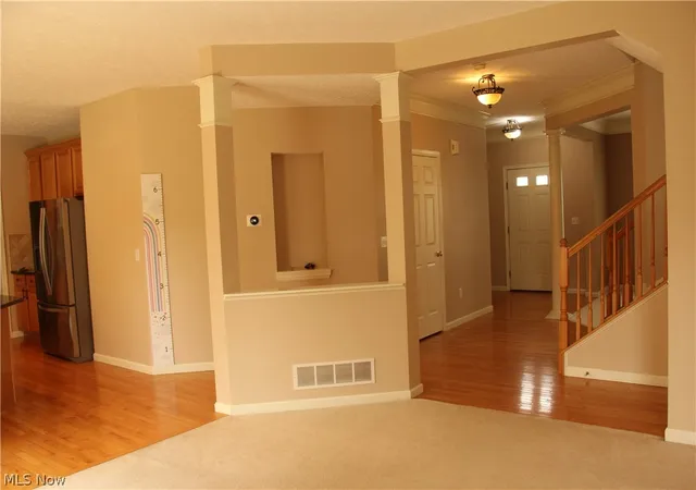Photo 2 of Single family home for sale at 37603 Stoney Lake Dr, North Ridgeville, OH 44039 | MLS# 5229437 | Listing updated on 2026-09-01