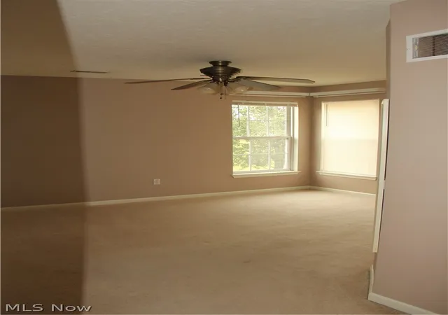 Photo 3 of Single family home for sale at 37603 Stoney Lake Dr, North Ridgeville, OH 44039 | MLS# 5229437 | Listing updated on 2026-09-01