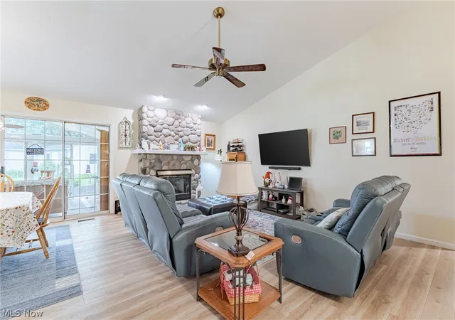 4th image of 336 Middlefield Ct, Painesville, OH 44077 | MLS# 5229141