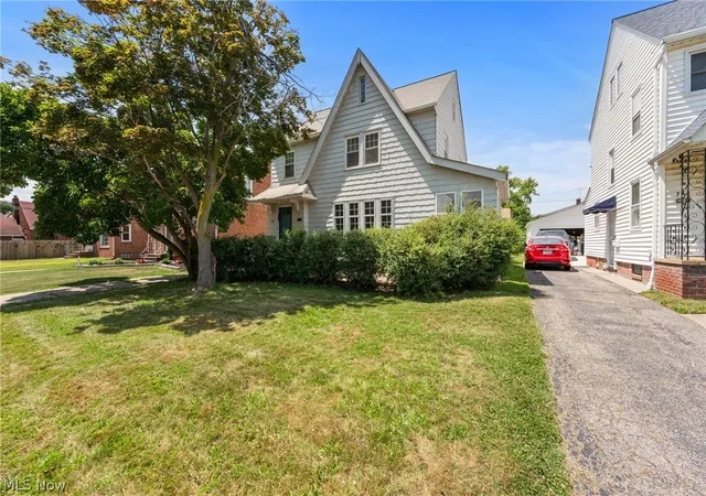 2nd image of 396 E 214th St, Euclid, OH 44123 | MLS# 5229867