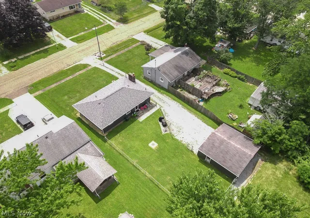 33rd image of 959 W Broadway St, Alliance, OH 44601 | MLS# 5228576