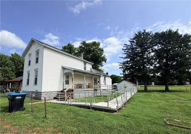 2nd image of 1527 Walnut St, Zanesville, OH 43701 | MLS# 5229931