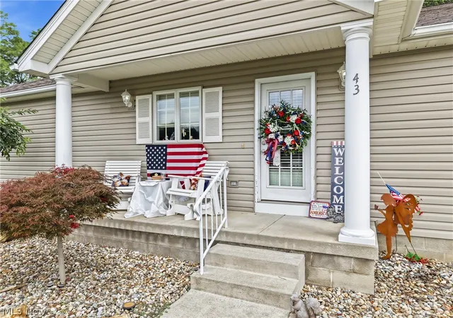 3rd image of 603 S Raccoon Rd #43, Austintown, OH 44515 | MLS# 5229907