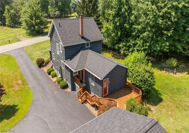 Photo 4 of Single family home for sale at 2855 Niles Vienna Rd, Niles, OH 44446 | MLS# 5229205 | Listing updated on 2026-09-28