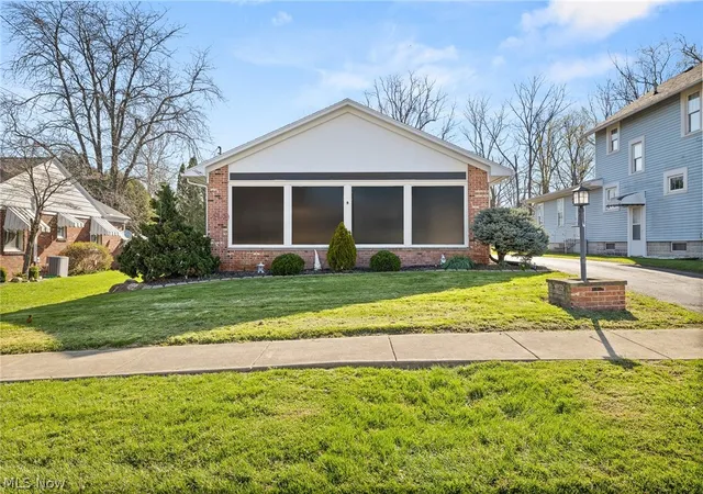1st image of 128 Walter St, Bellevue, OH 44811 | MLS# 5229989