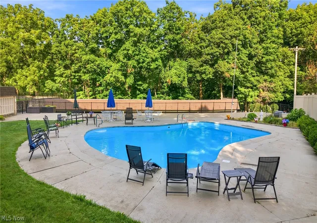 4th image of 5200 West Blvd, Youngstown, OH 44512 | MLS# 5229997