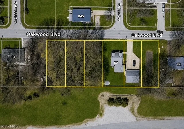 2nd image of 60 Oakwood Blvd, Painesville Twp, OH 44077 | MLS# 5229674